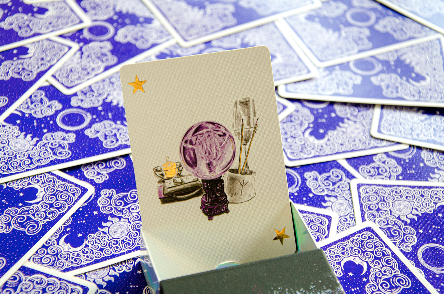 PALM'S ORACLE (with booklet)